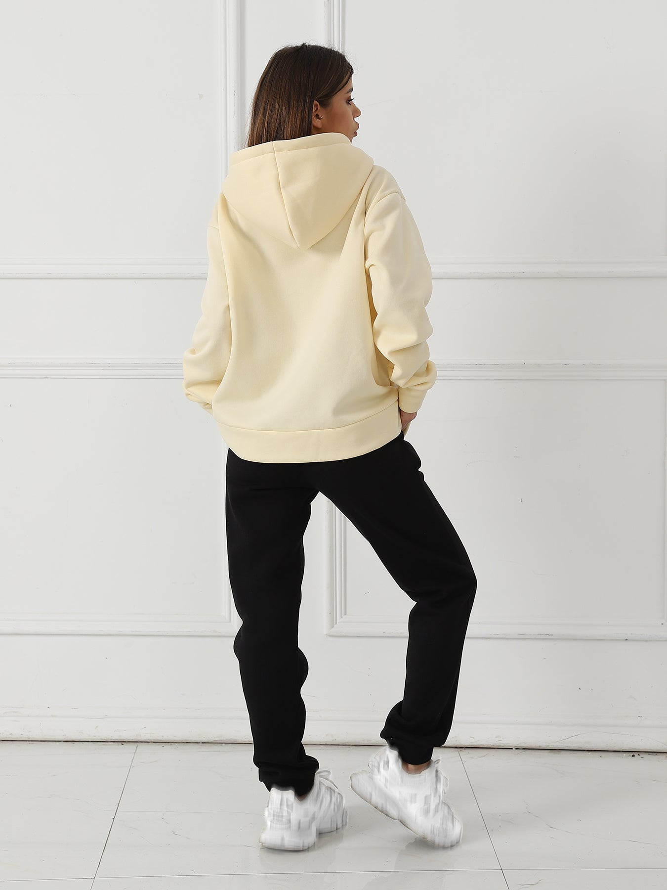 Women's Long-Sleeve Cozy Casual Sweatshirt