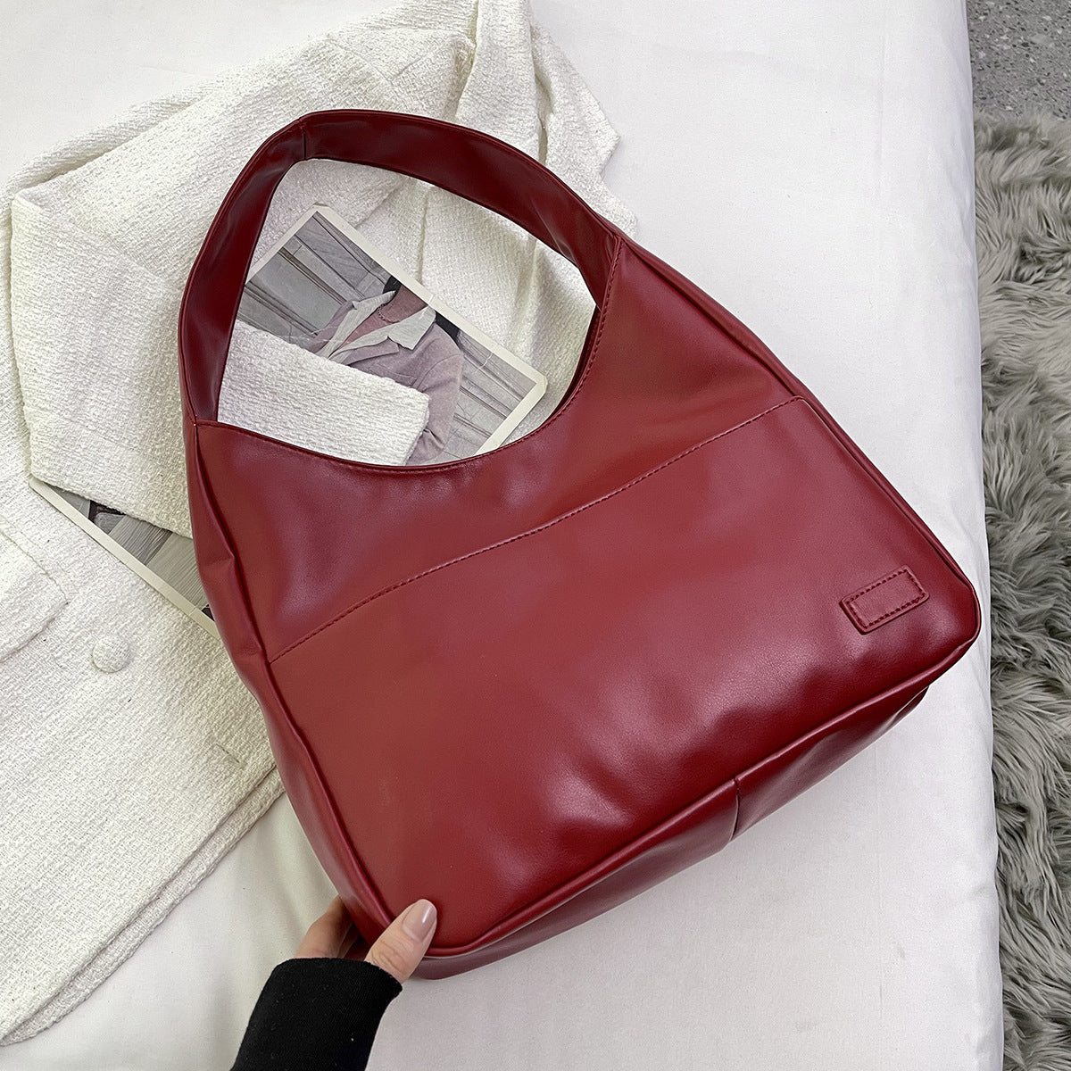 Women's Large-Capacity Fashion Tote Bag - Retro Cowhide